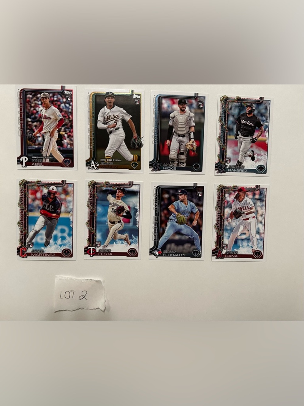 Lot 2 Topps MLB Rookie Baseball Cards (8)